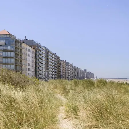 公寓 In Belgium With Sea View
