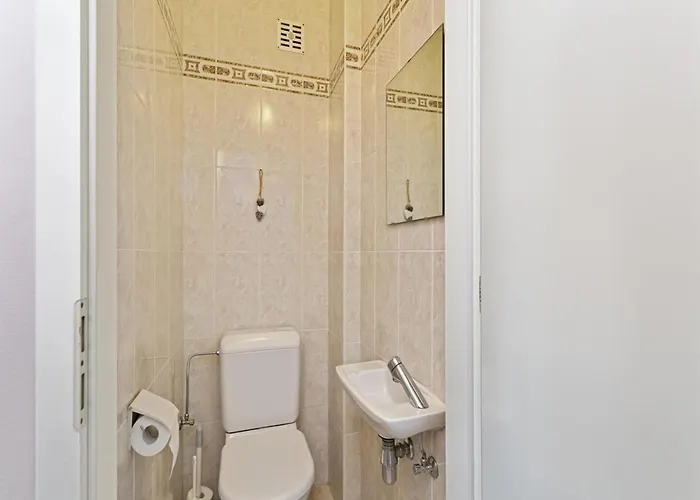 In Belgium With Sea View Apartament