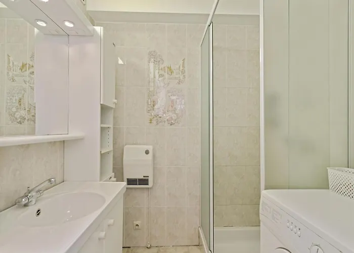 In Belgium With Sea View Apartament *