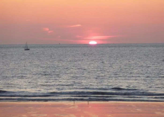 In Belgium With Sea View Apartament